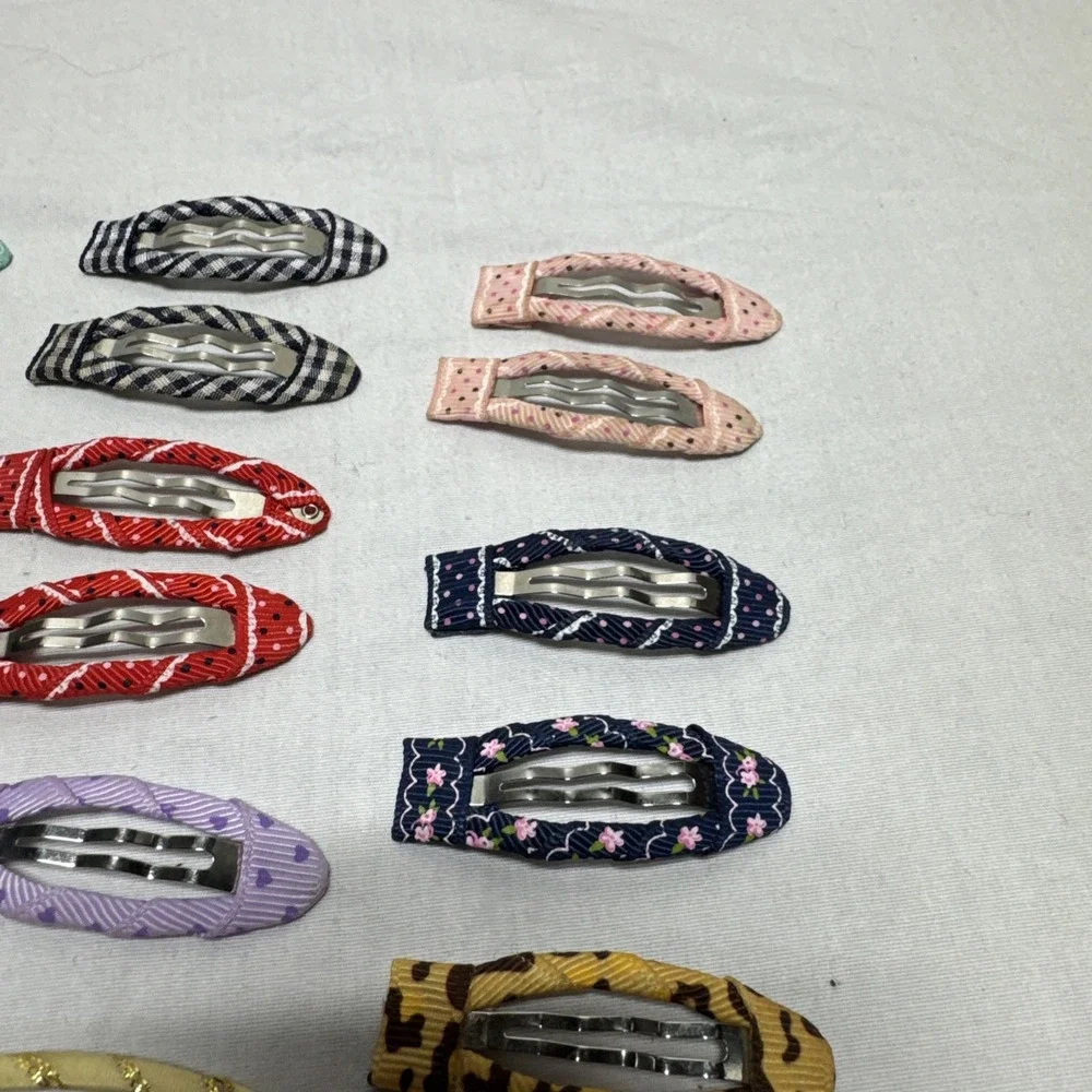 Lot of 26 hair clip Fabric covered Multi colored 2